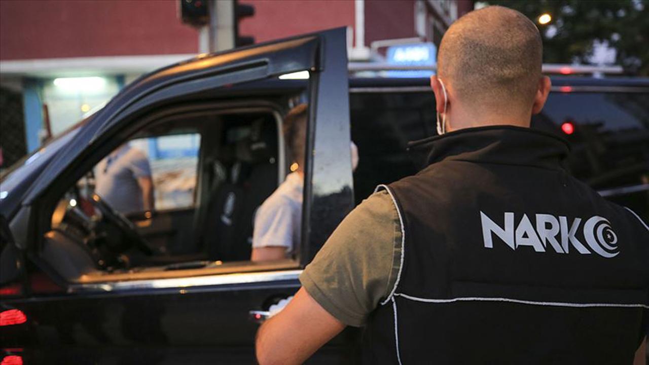 25 ilde zehir tacirlerine operasyon: 99 tutuklama