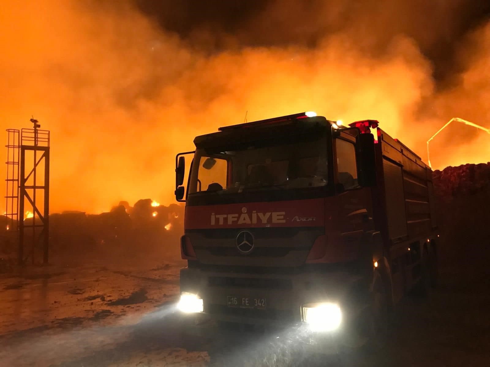 Bursa İtfaiyesi Mart ayında bin 335 yangın ve olaya müdahale etti!