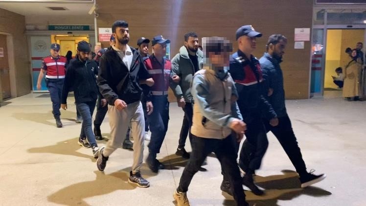 Bursa'da Kaçak Göçmenlere Şafak Operasyonu!