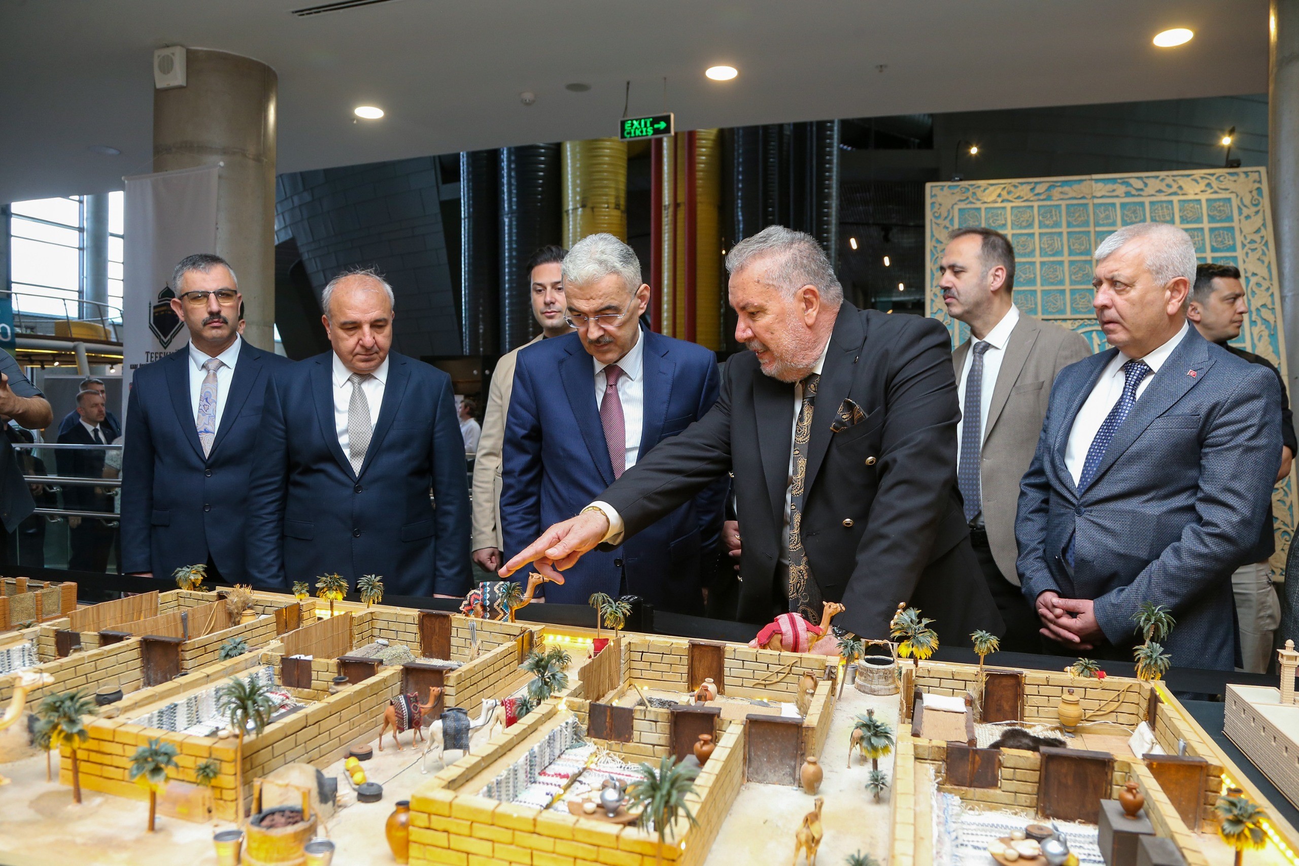 Panorama 1326 Bursa Fetih Müzesi’nde "Mukaddes emanetler" sergisi ziyarete açıldı